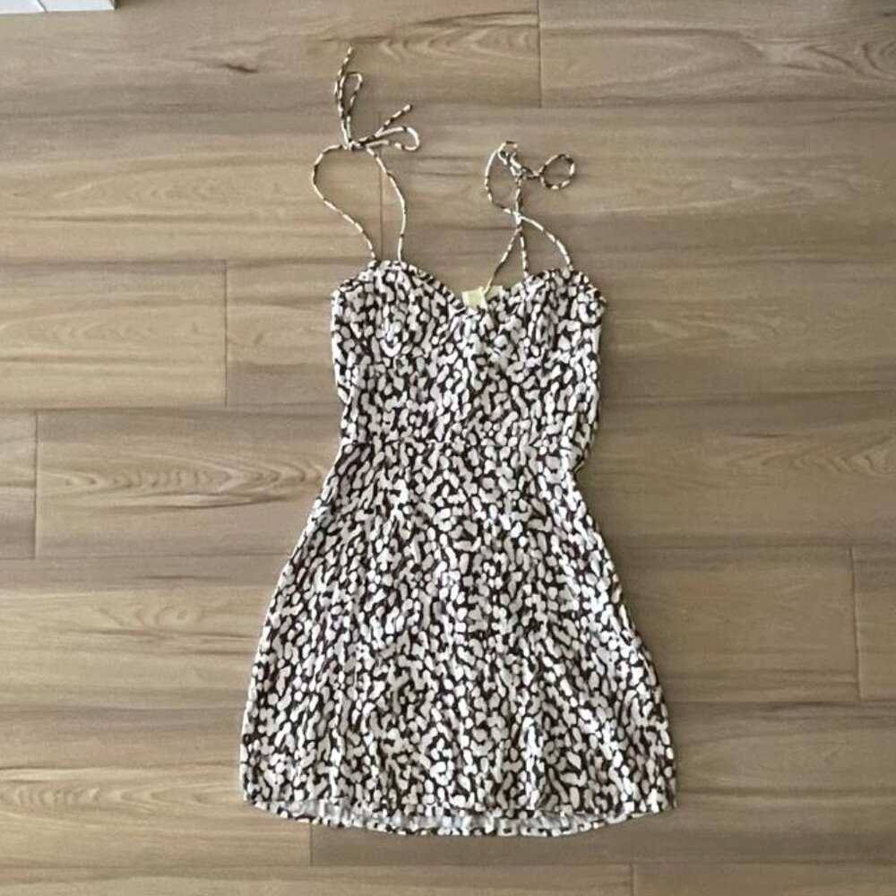 NWT Aritzia Wilfred Fable Dress Size S